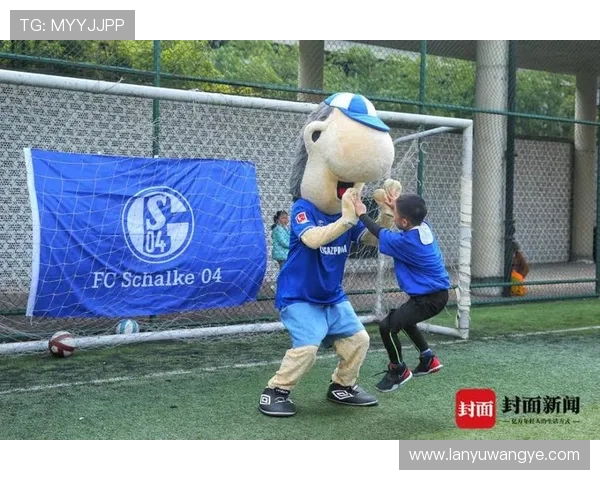 鲁尔区德甲劲旅的工业基因与足球文化交织探索 鲁尔区德甲劲旅的工业基因与足球文化交织探索