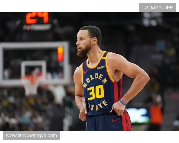 库里愿在职业生涯末期转型角色球员效仿卡特与希尔的成功之路